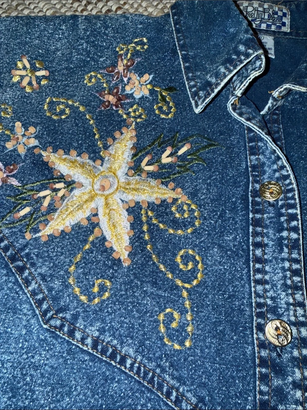 Vintage Pretty Blue Country Embroidered Beaded and Gold Buttoned Acid Washed ♥️ - Picture 4 of 8